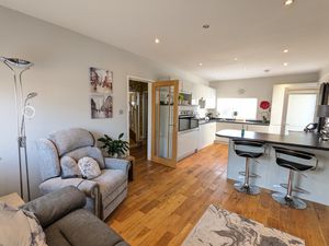 Photo 7- click for photo gallery